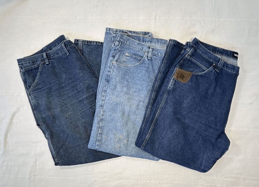 Men's Wrangler Jean Lot of Three Size 44 X 32 and 42 X 30 Work Jeans Riggs